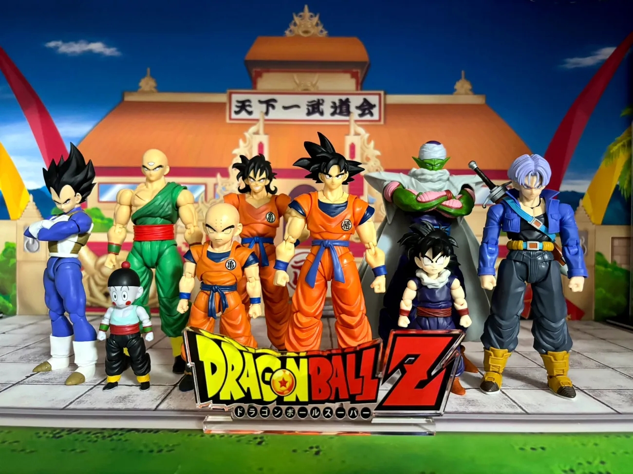 Anime Dragon Ball LOGO Base Wh - огляд і ціна Action Figure Stand